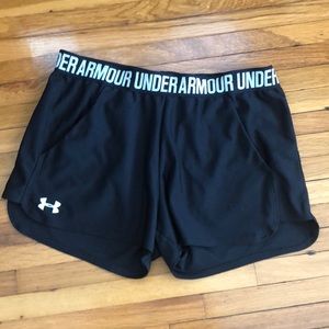 Under Armour Women’s Shorts-Medium